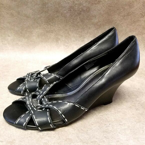 Merona Womens Alexa  Size 7.5 Black  Leather Slip On Peep Toe 3" Wedge Heels - Picture 3 of 10
